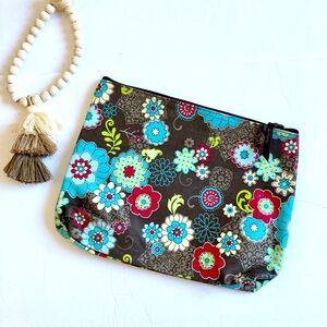 Thirty-One zipper pouch